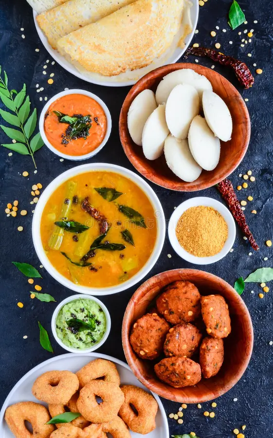south-indian-food-platter-idli-sambhar-vada-dosa-chutneys-144914344 south-indian-food-platter-idli-sambhar-vada-dosa-chutneys-144914344